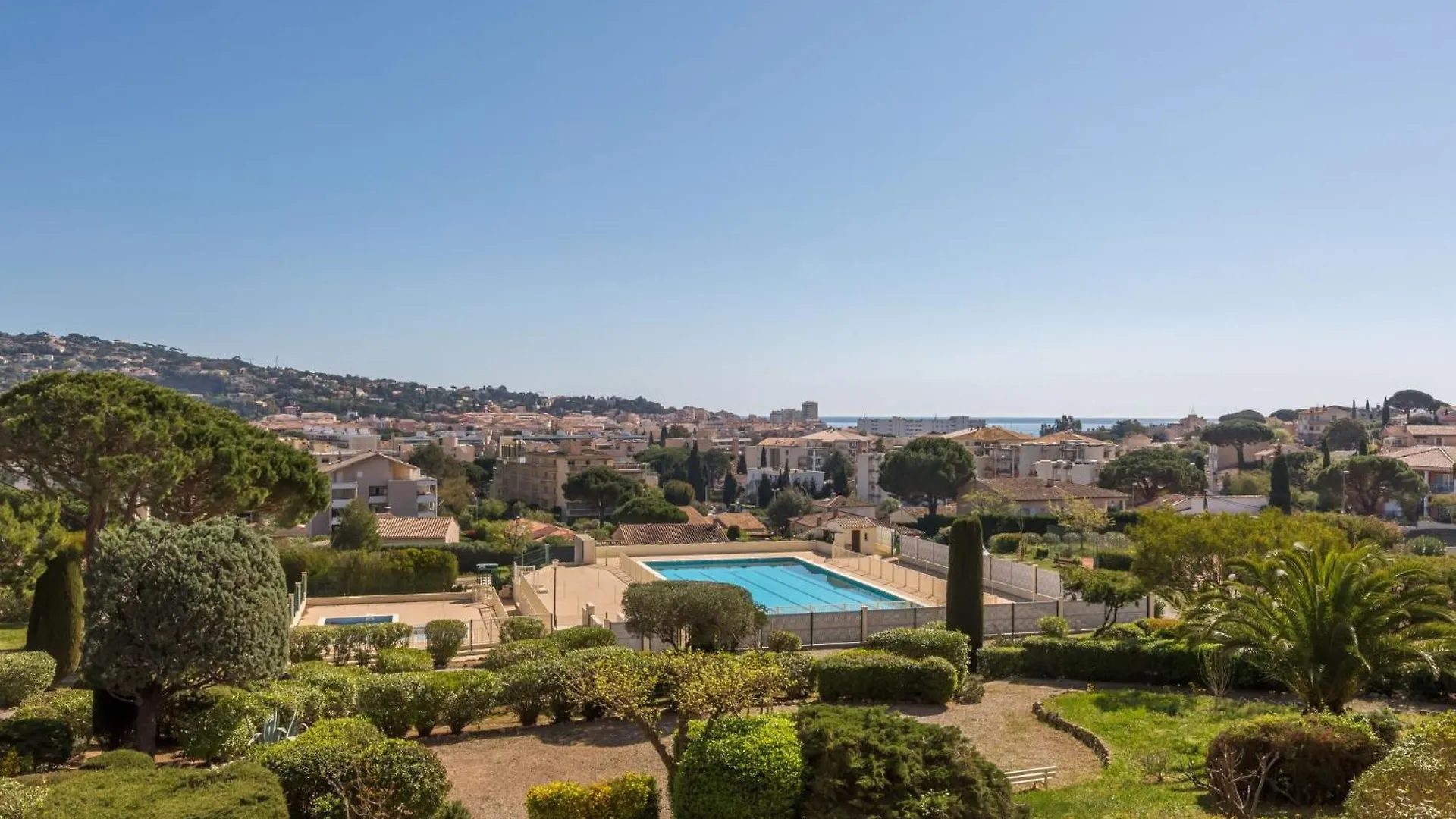 Apartment Studio Les Coteaux Du Preconil-6 By Interhome Sainte-Maxime